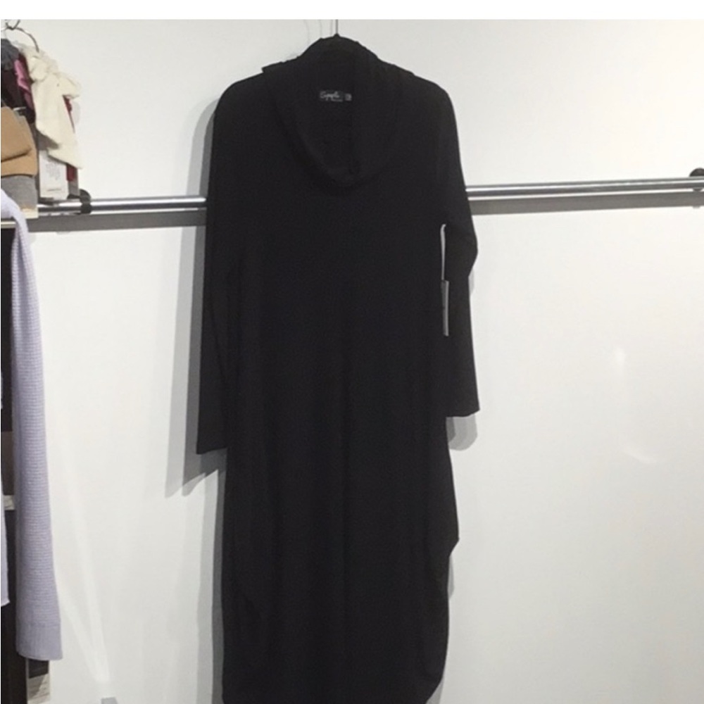 New beautiful black dress